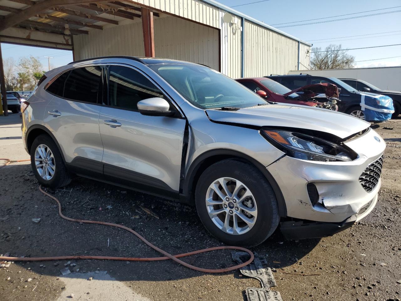 2020 FORD ESCAPE SE - Image 4