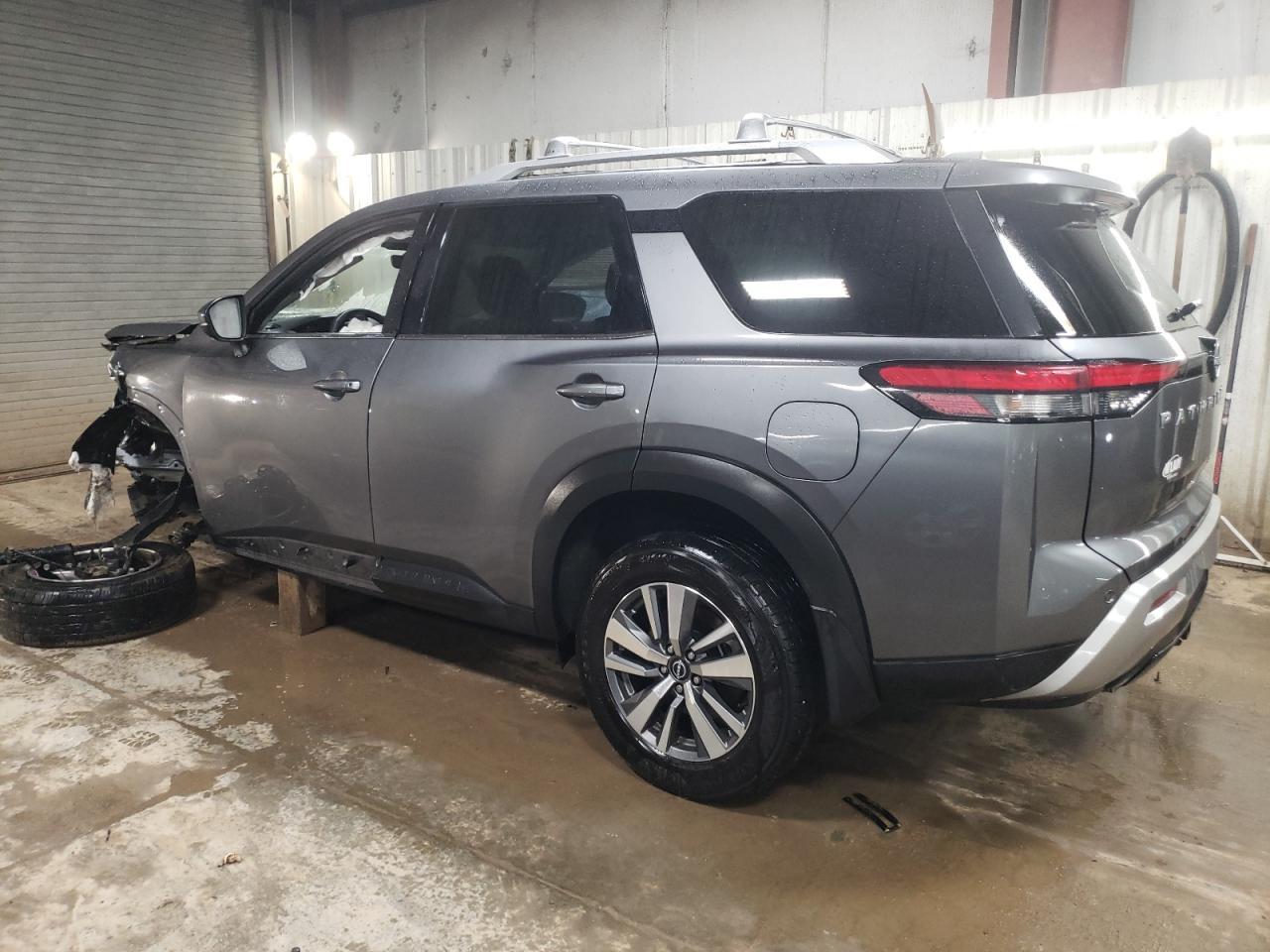 2023 NISSAN PATHFINDER - Фото 2