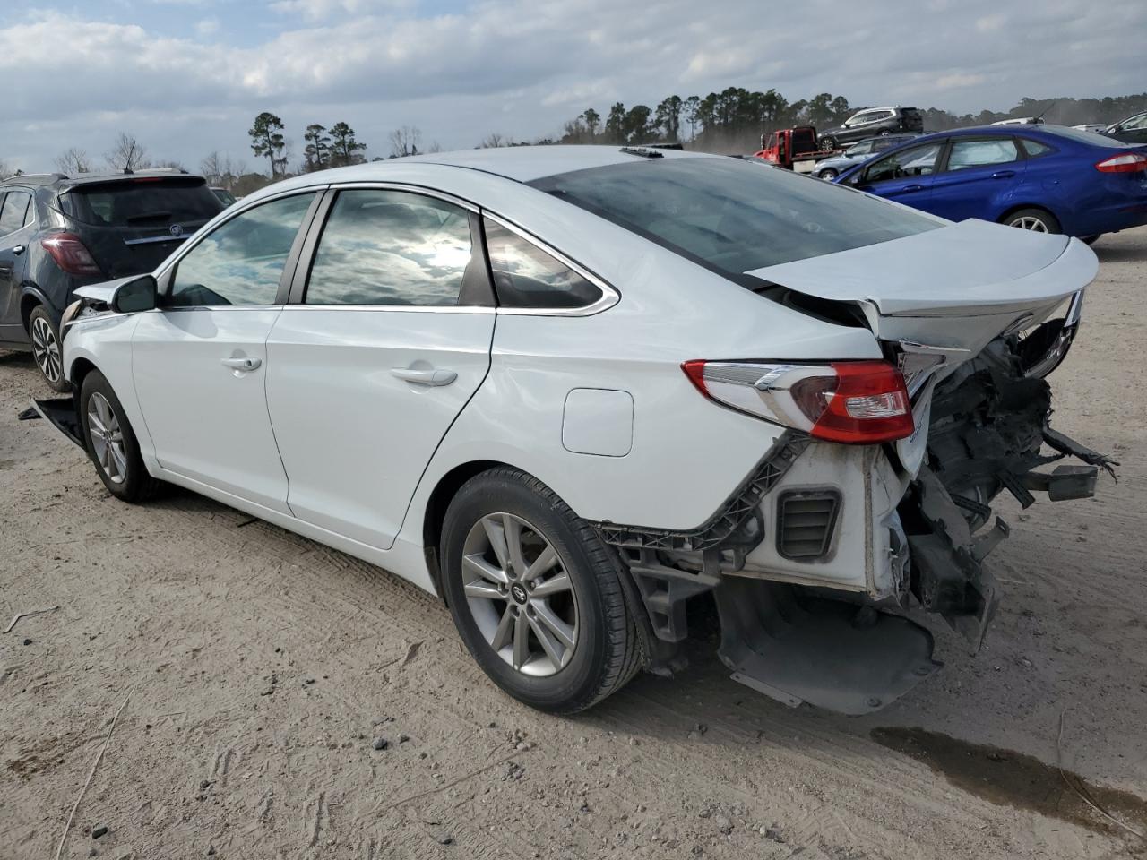 2017 HYUNDAI SONATA SE - Фото 2
