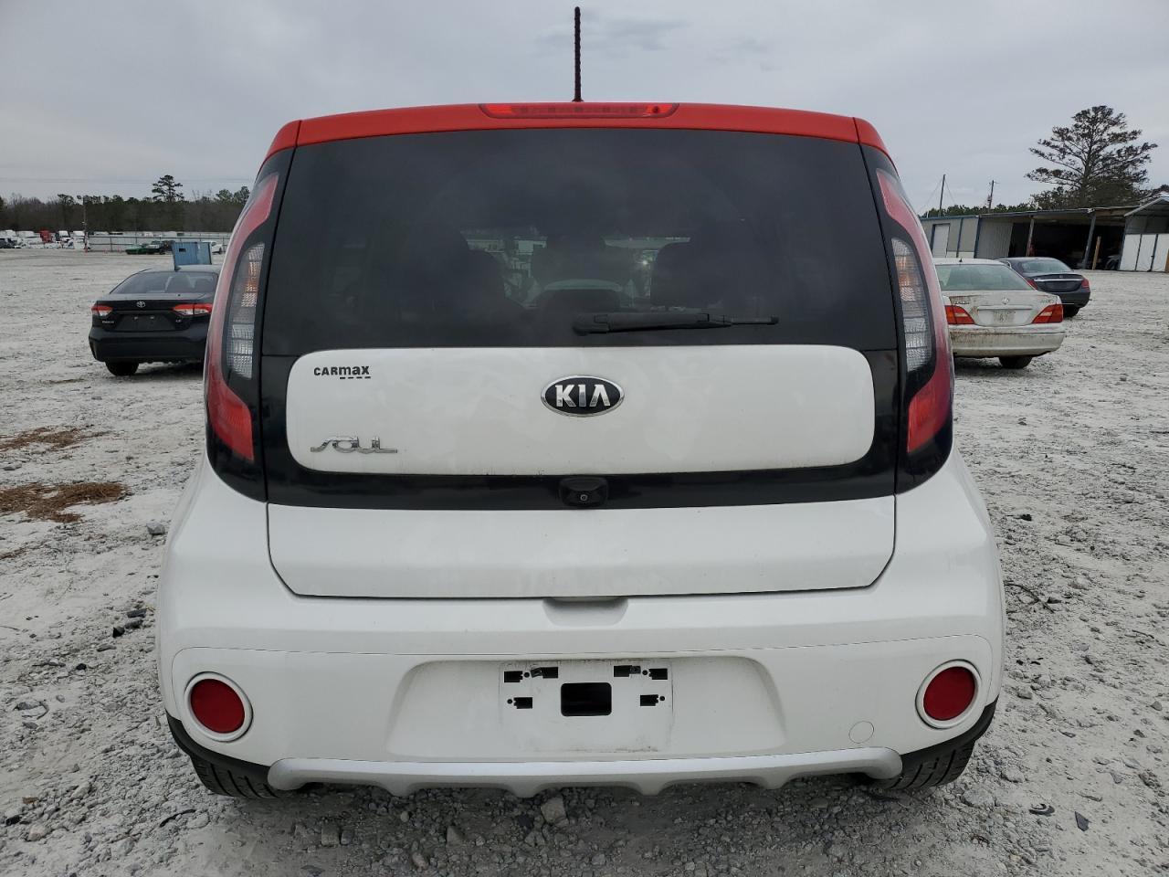 2017 KIA SOUL + - Фото 6