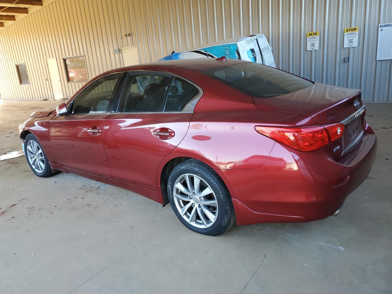 2016 INFINITI Q50 PREMIU - Фото 2