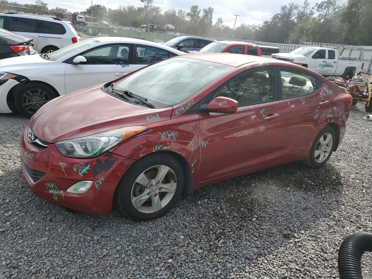 2013 HYUNDAI ELANTRA GL
