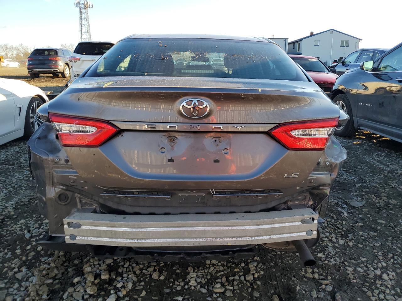 2018 TOYOTA CAMRY L - Image 6