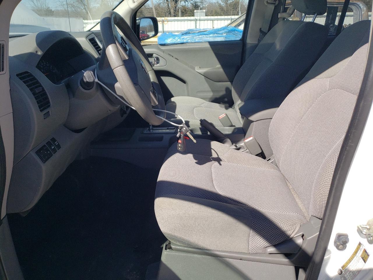 2019 NISSAN FRONTIER S - Фото 7