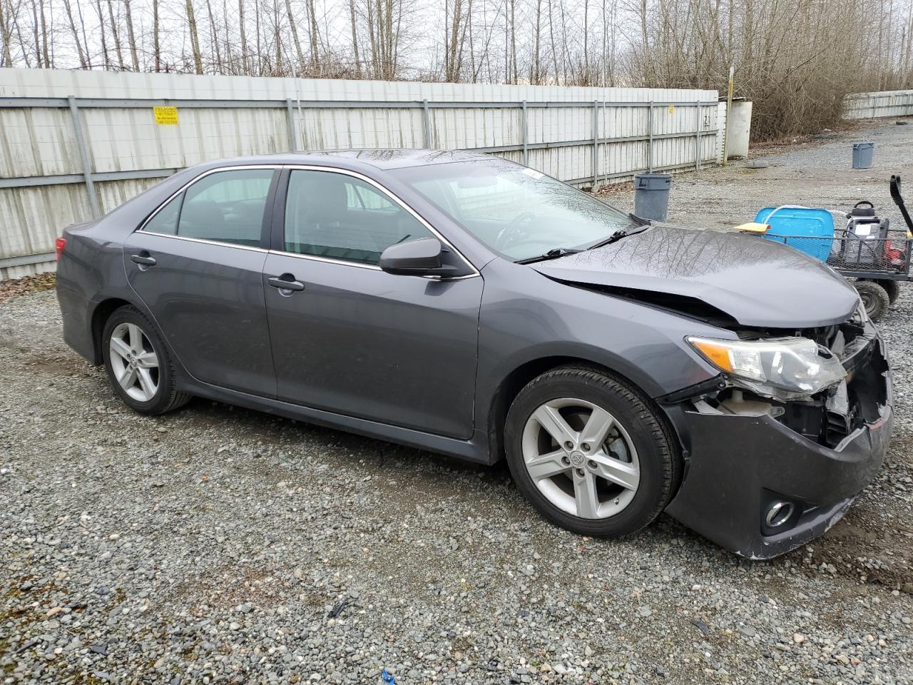 2014 TOYOTA CAMRY L - Image 4