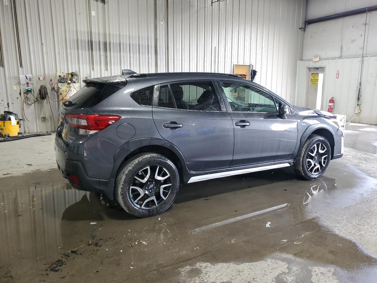 2021 SUBARU CROSSTREK - Image 3