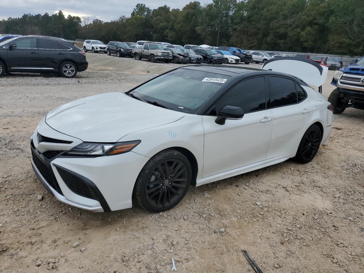 2022 TOYOTA CAMRY XSE