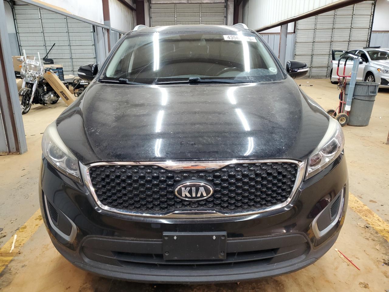 2016 KIA SORENTO LX - Image 5