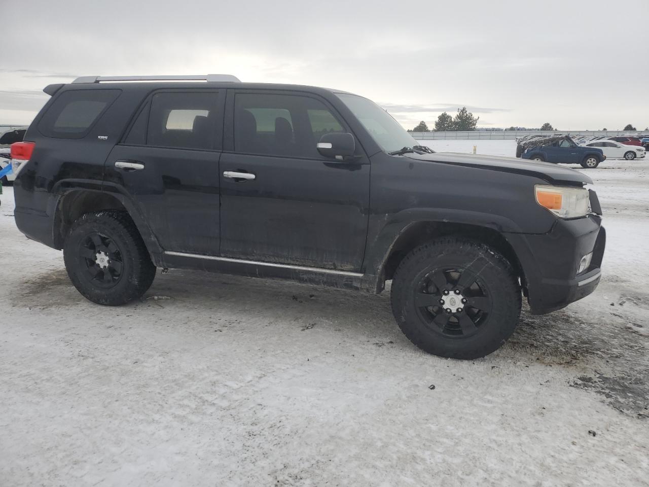 2011 TOYOTA 4RUNNER SR - Image 4