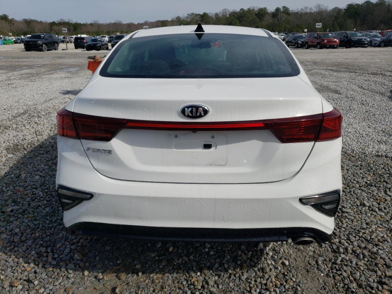 2021 KIA FORTE FE - Image 6