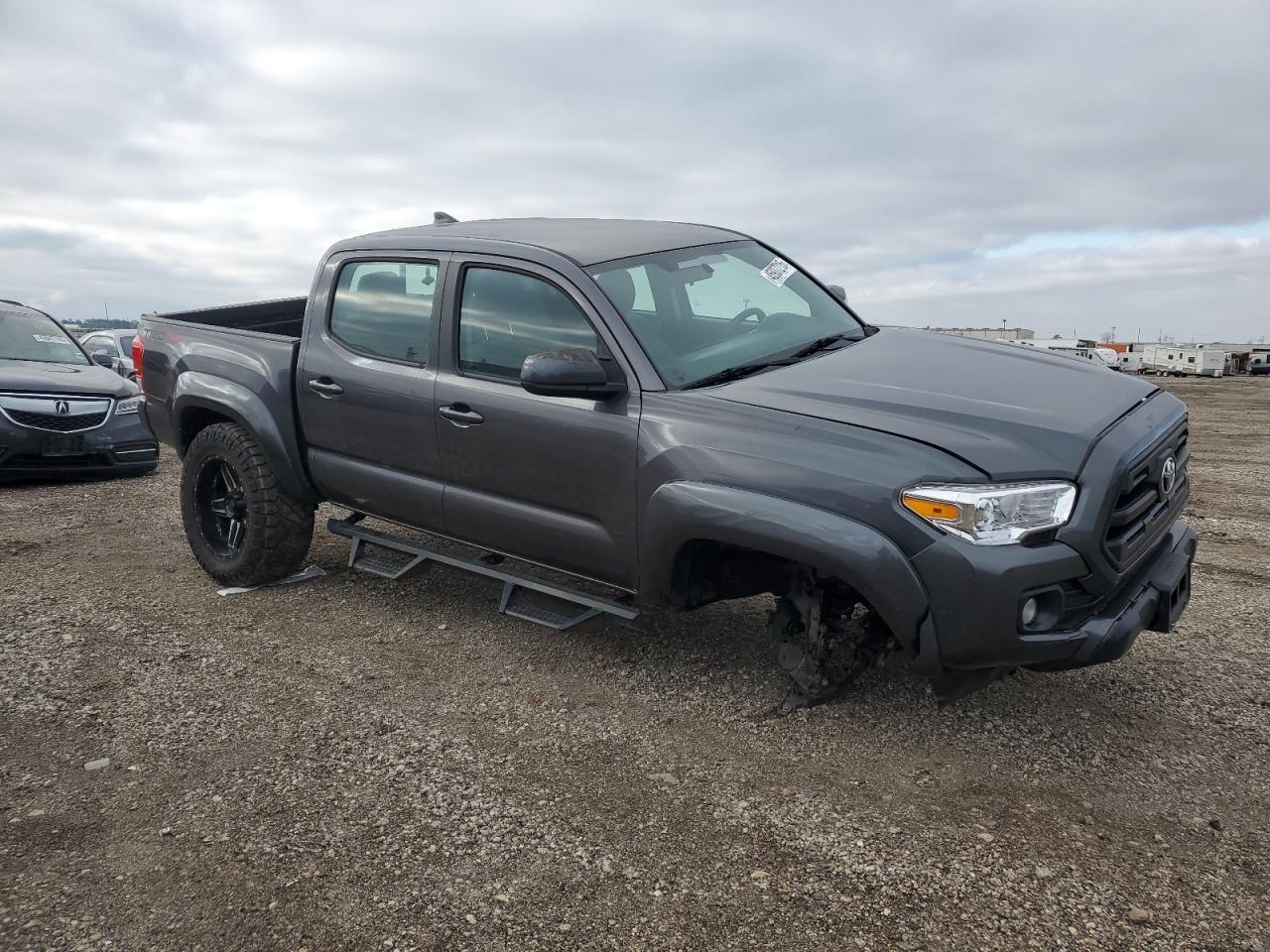 2017 TOYOTA TACOMA DOU - Фото 4