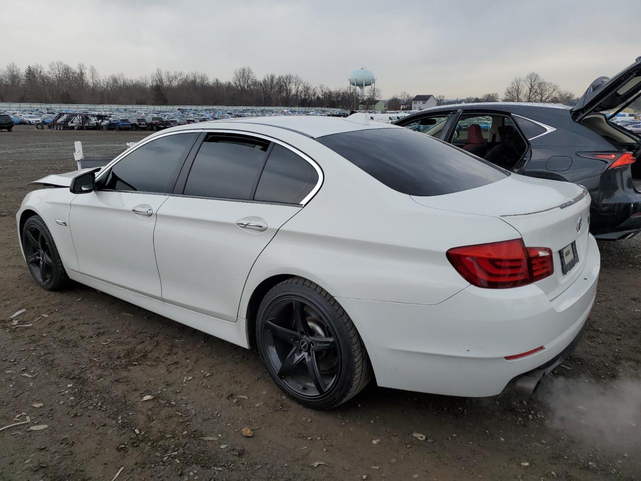 2013 BMW 528 XI - Image 2
