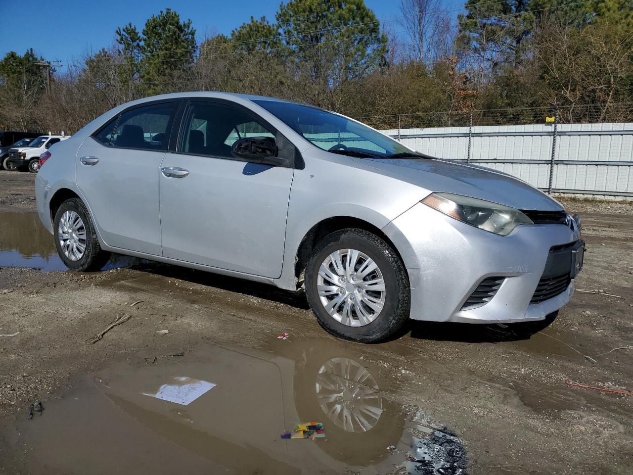 2014 TOYOTA COROLLA L - Image 4