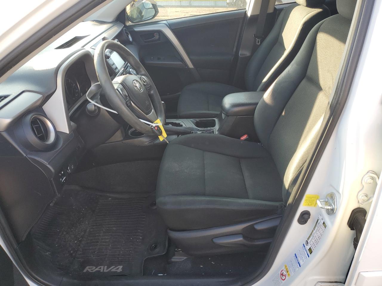 2017 TOYOTA RAV4 LE - Фото 7