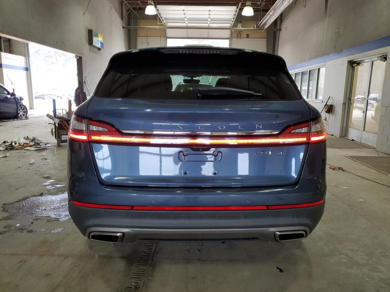 2019 LINCOLN NAUTILUS S - Image 6