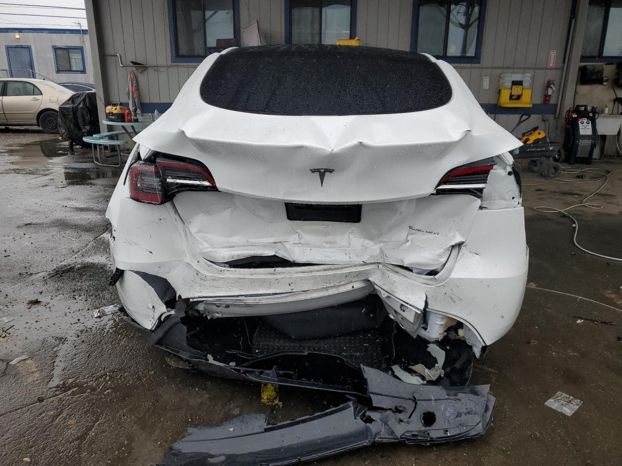 2023 TESLA MODEL Y - Image 6