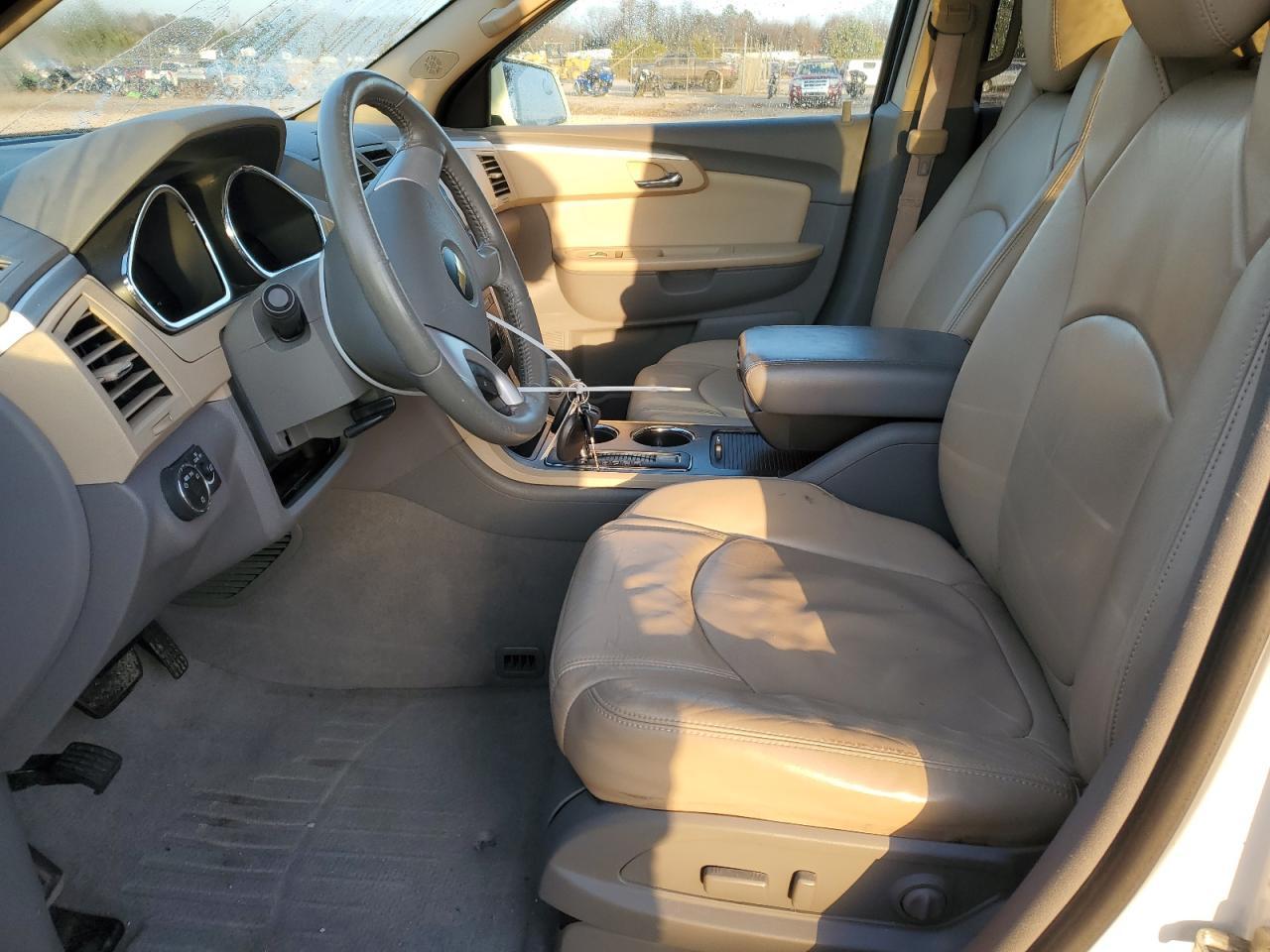 2012 CHEVROLET TRAVERSE L - Фото 7