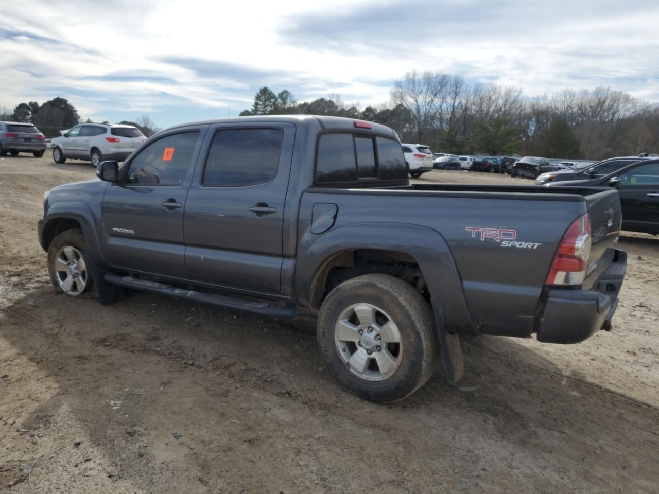 2013 TOYOTA TACOMA DOU - Фото 2