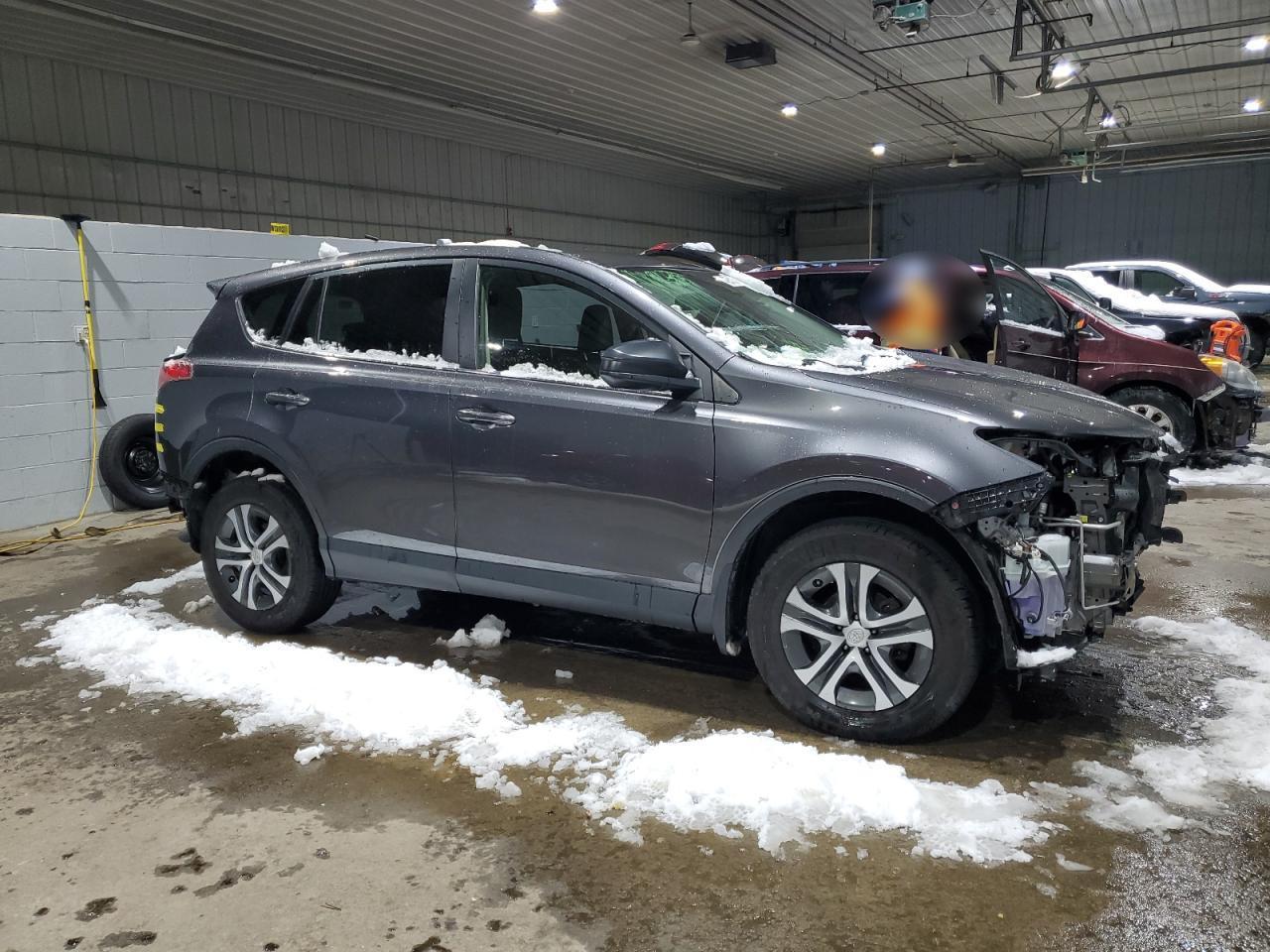 2018 TOYOTA RAV4 LE - Image 4