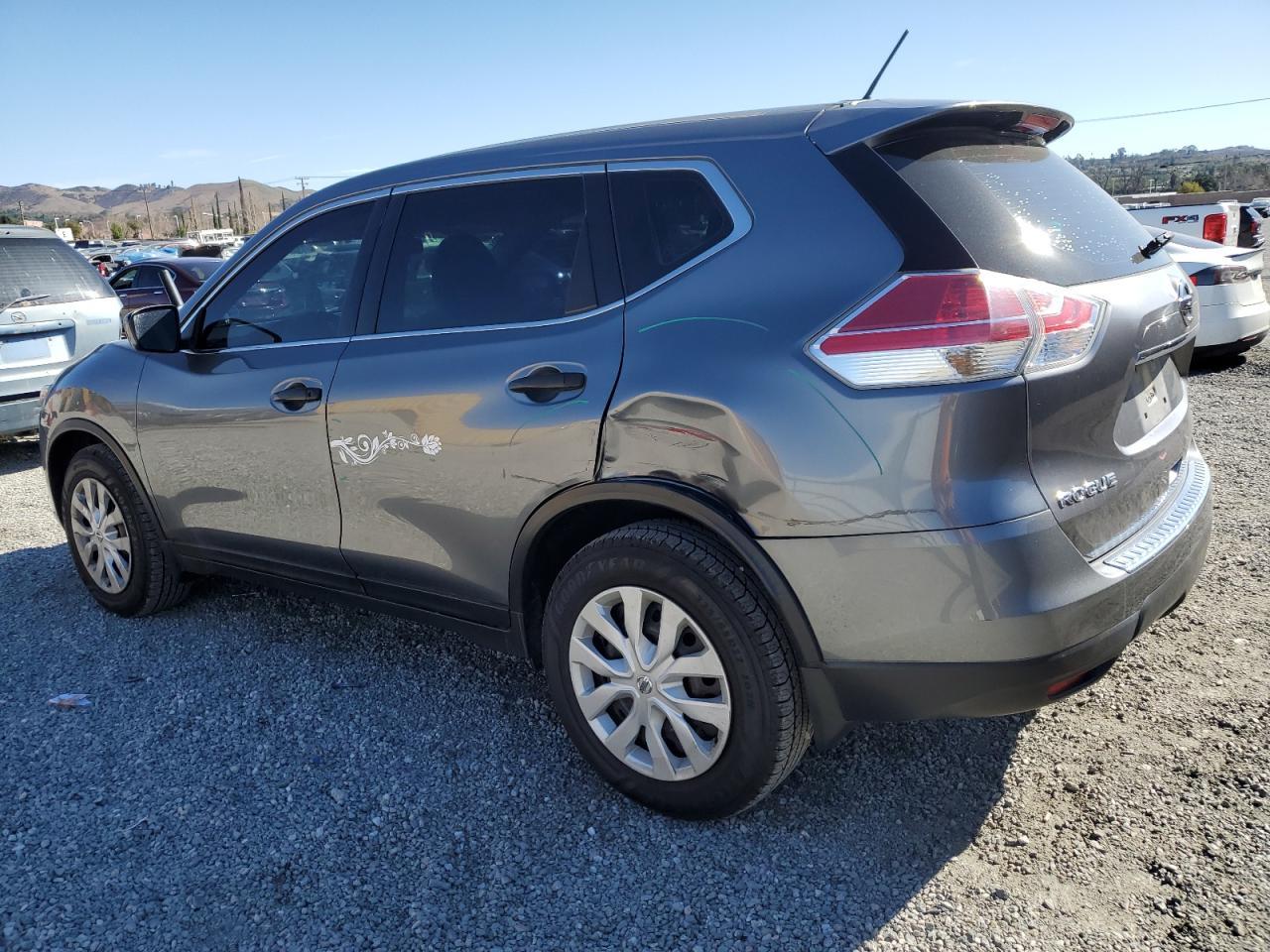 2016 NISSAN ROGUE S - Image 2