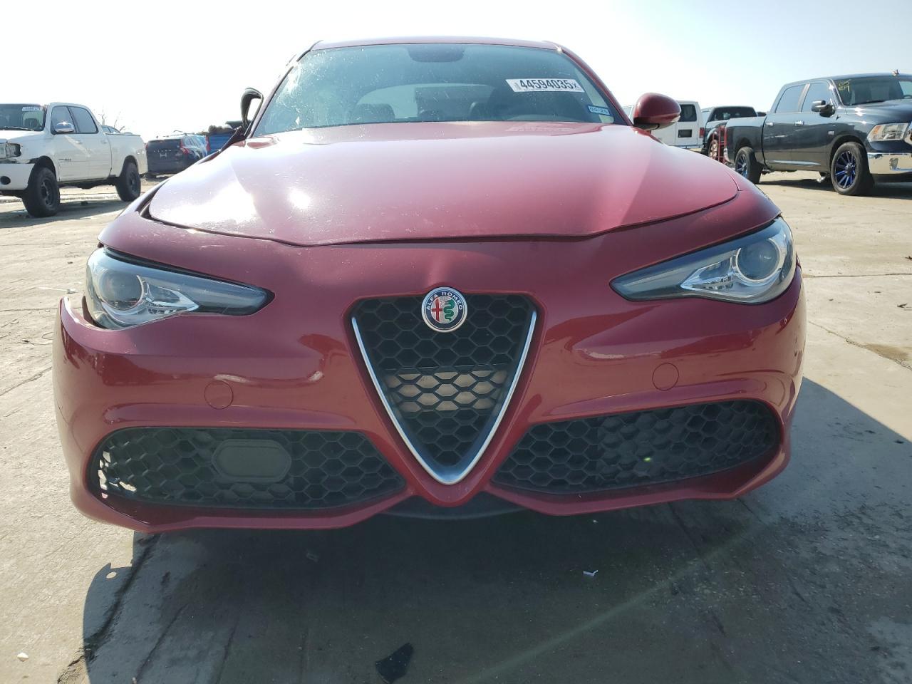 2017 ALFA ROMEO GIULIA Q4 - Фото 5