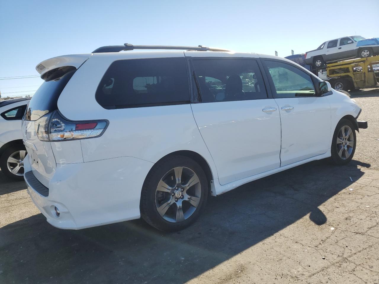 2015 TOYOTA SIENNA SPO - Фото 3