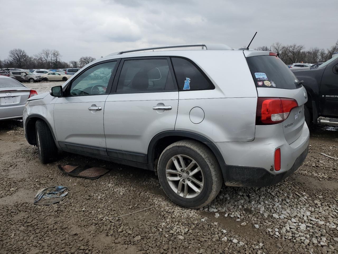 2014 KIA SORENTO LX - Image 2