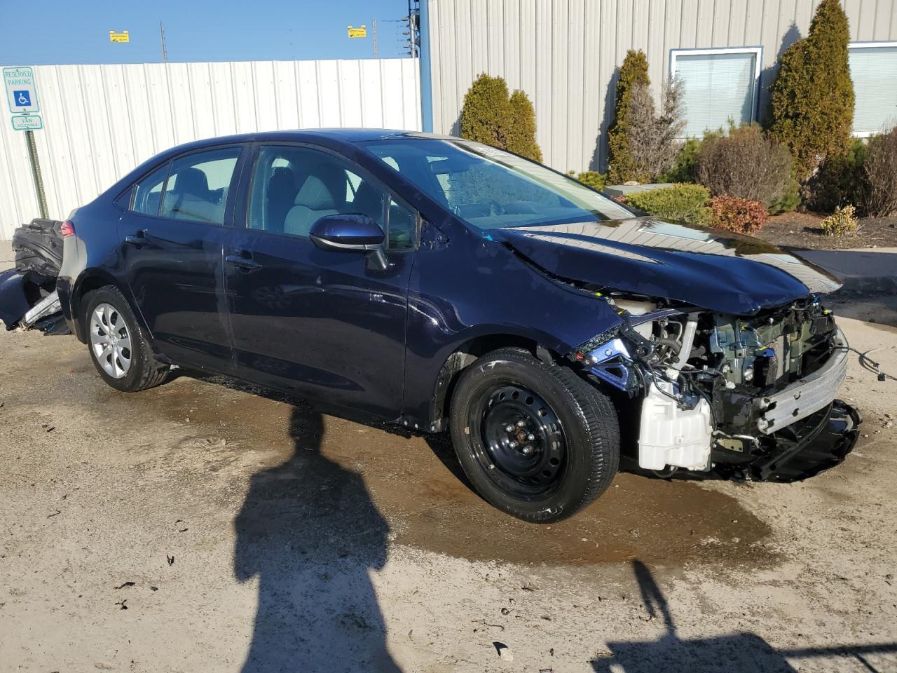 2020 TOYOTA COROLLA LE - Фото 4