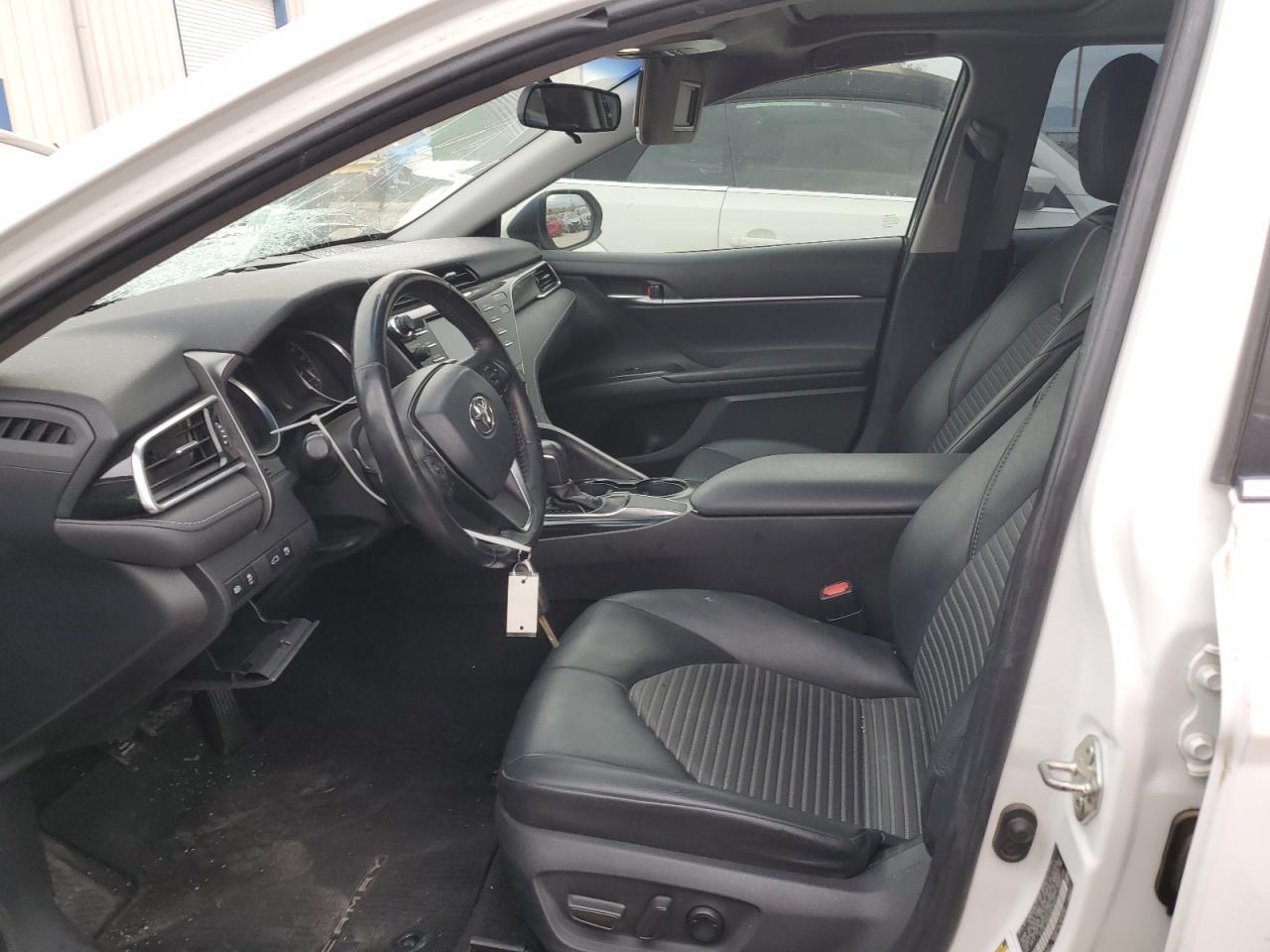 2018 TOYOTA CAMRY L - Фото 7