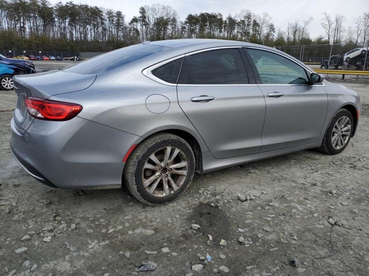 2015 CHRYSLER 200 LIMITE - Image 3