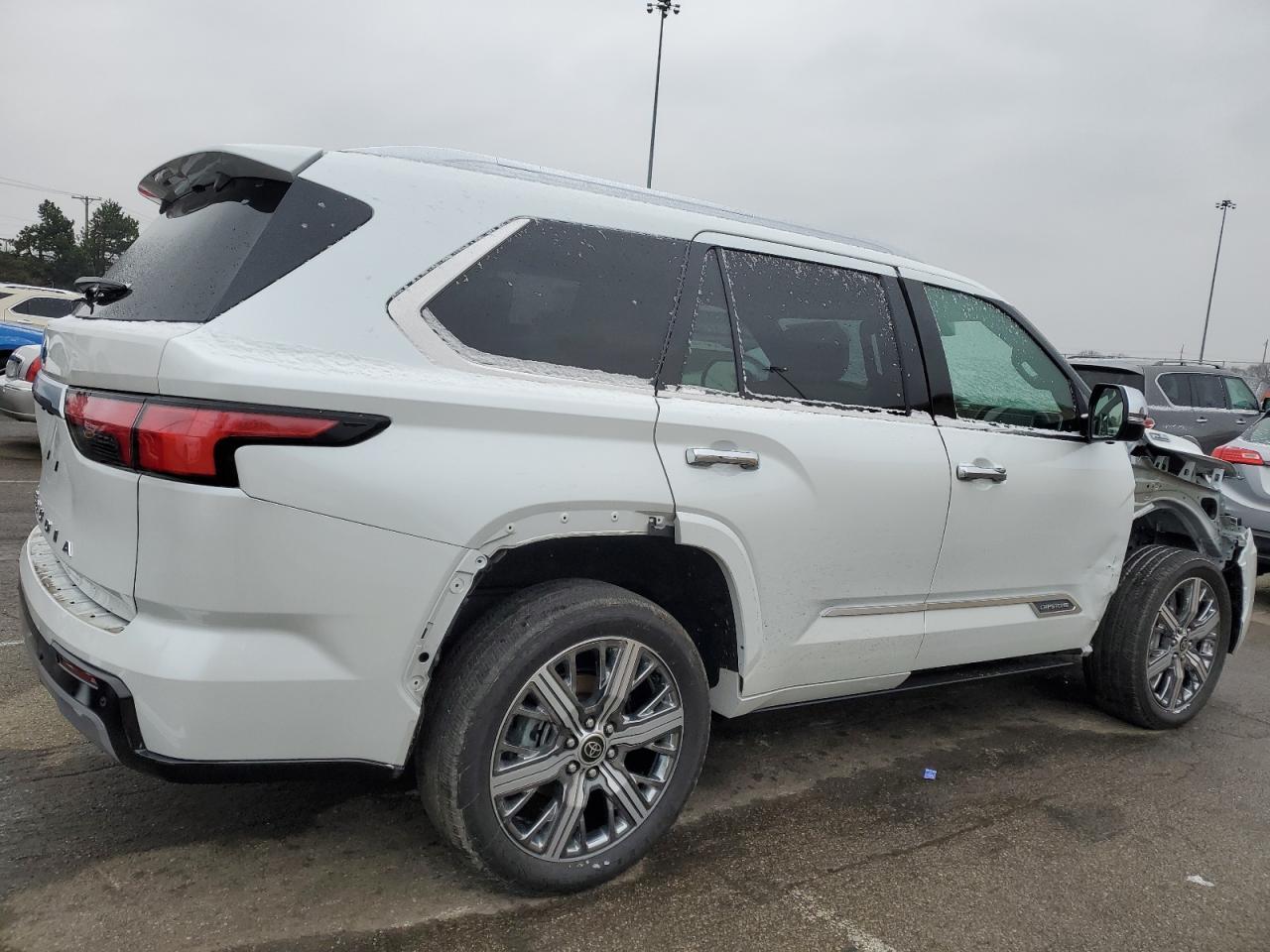 2023 TOYOTA SEQUOIA SR - Image 3