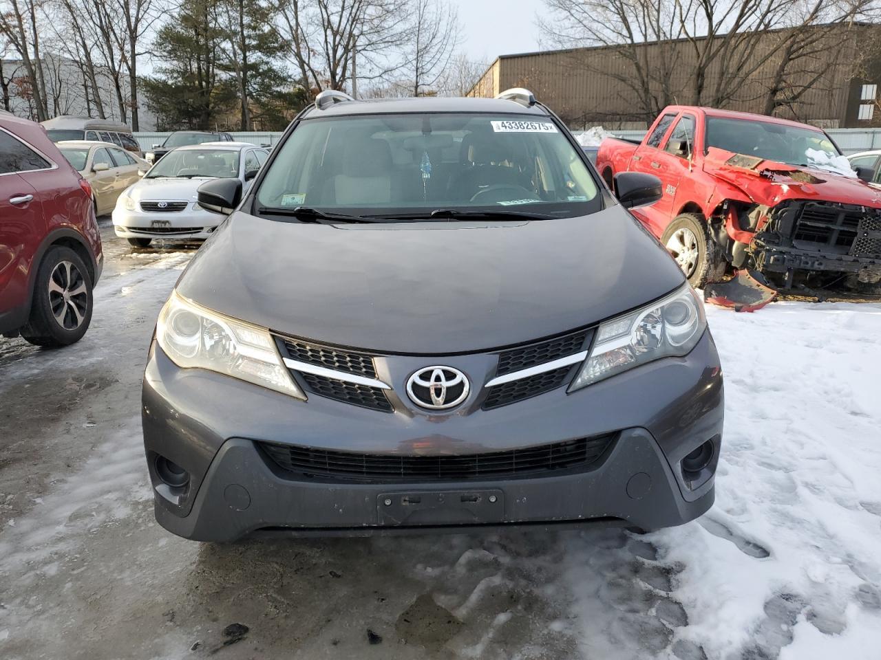 2014 TOYOTA RAV4 LE - Фото 5