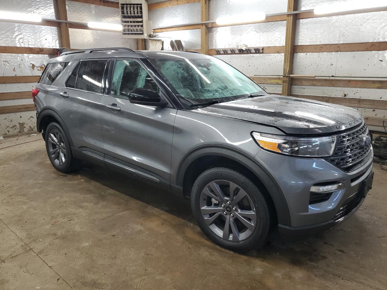 2022 FORD EXPLORER X - Image 4