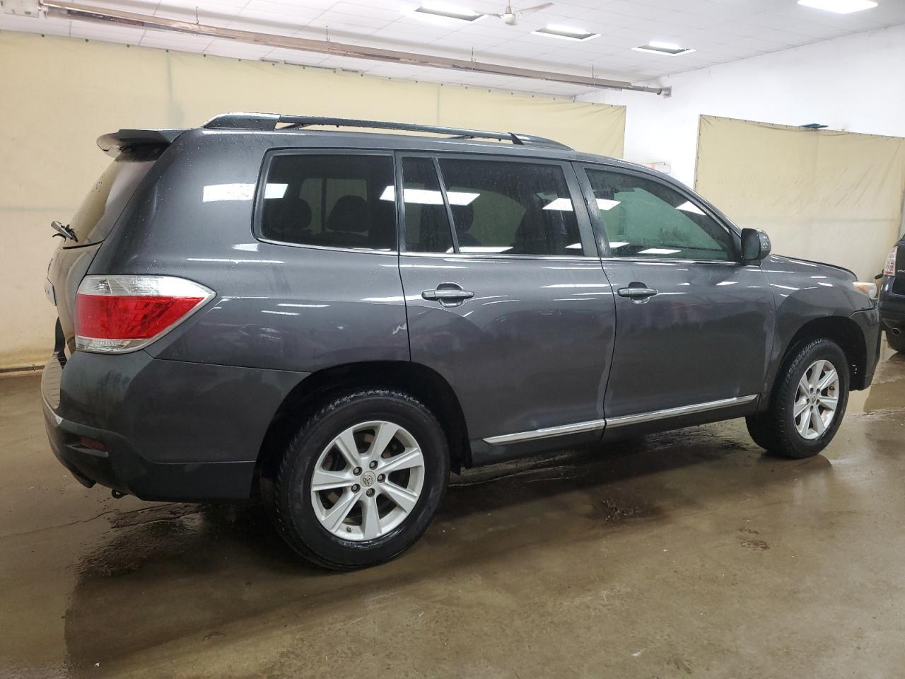 2012 TOYOTA HIGHLANDER - Image 3