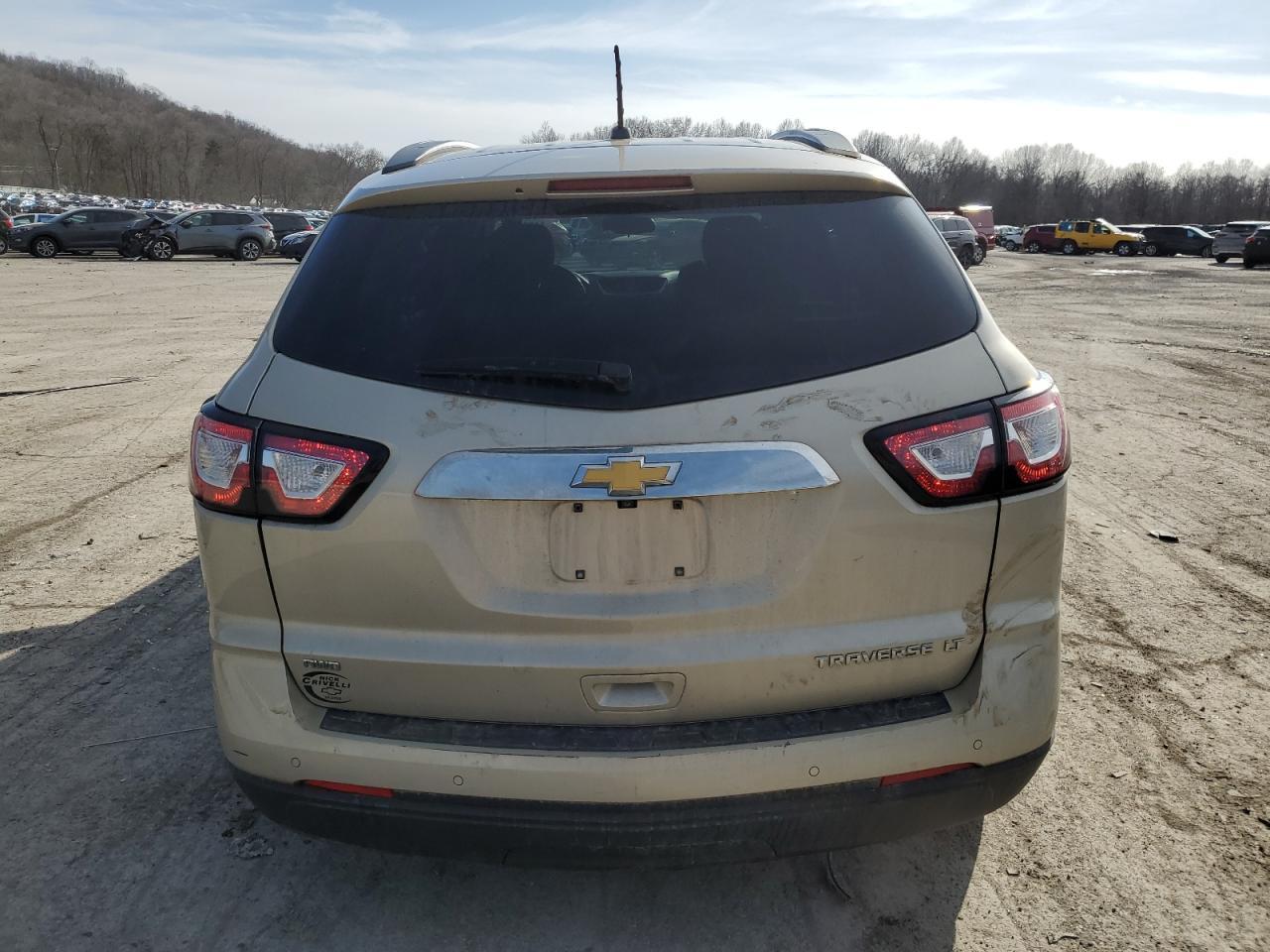 2014 CHEVROLET TRAVERSE L - Image 6
