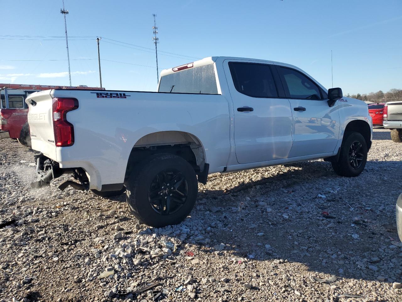 2019 CHEVROLET SILVERADO - Фото 3