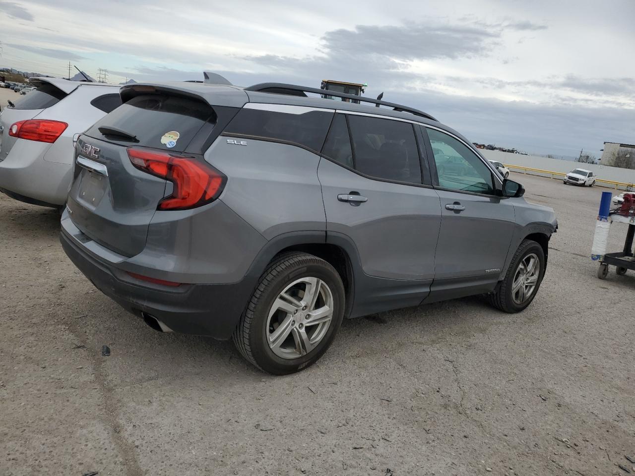 2018 GMC TERRAIN SL - Image 3
