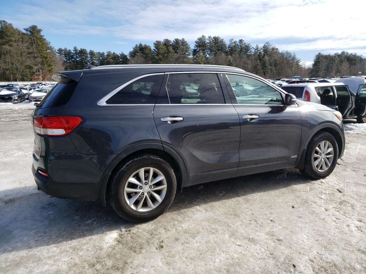 2016 KIA SORENTO LX - Image 3