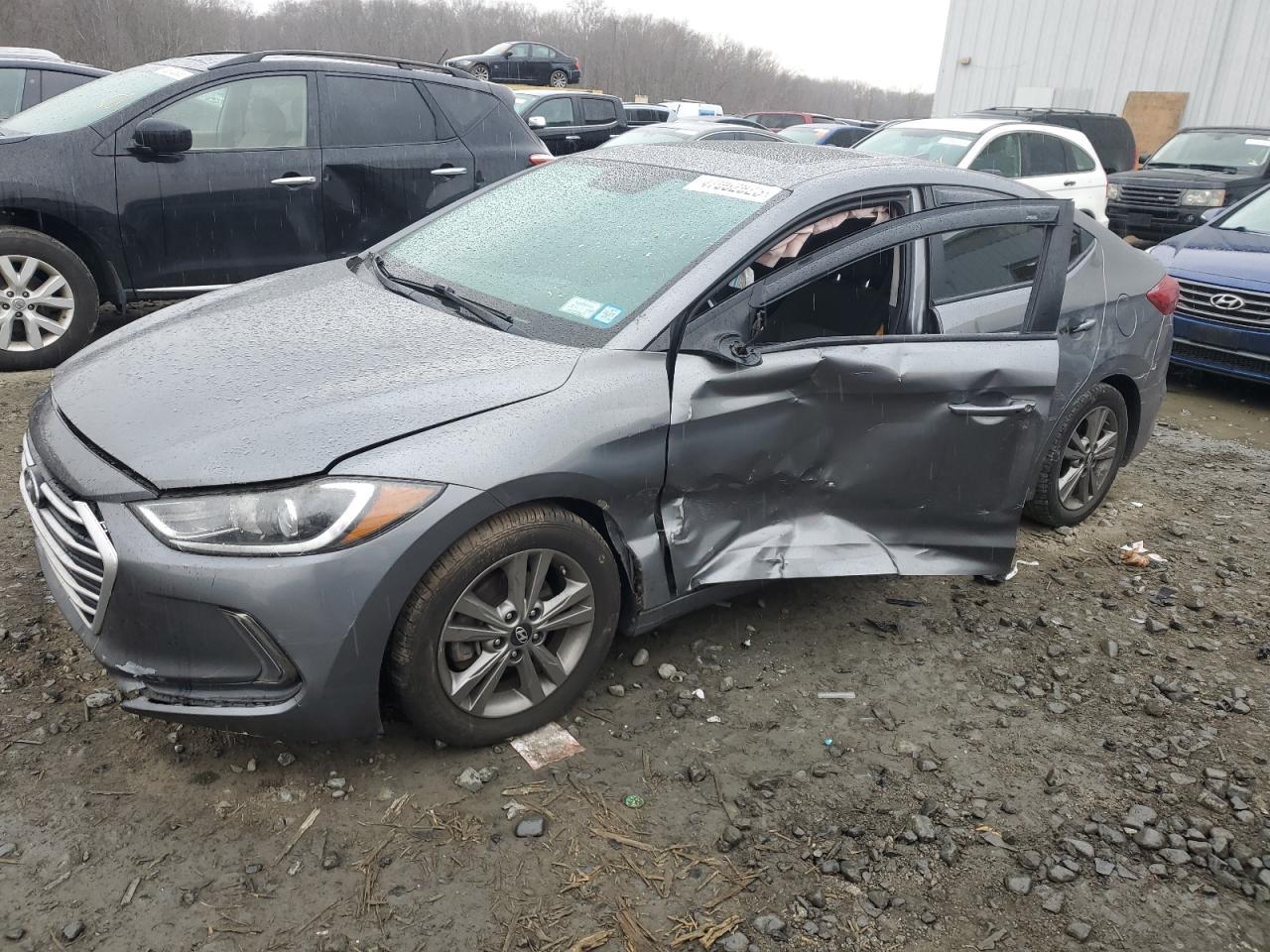 2018 HYUNDAI ELANTRA SE