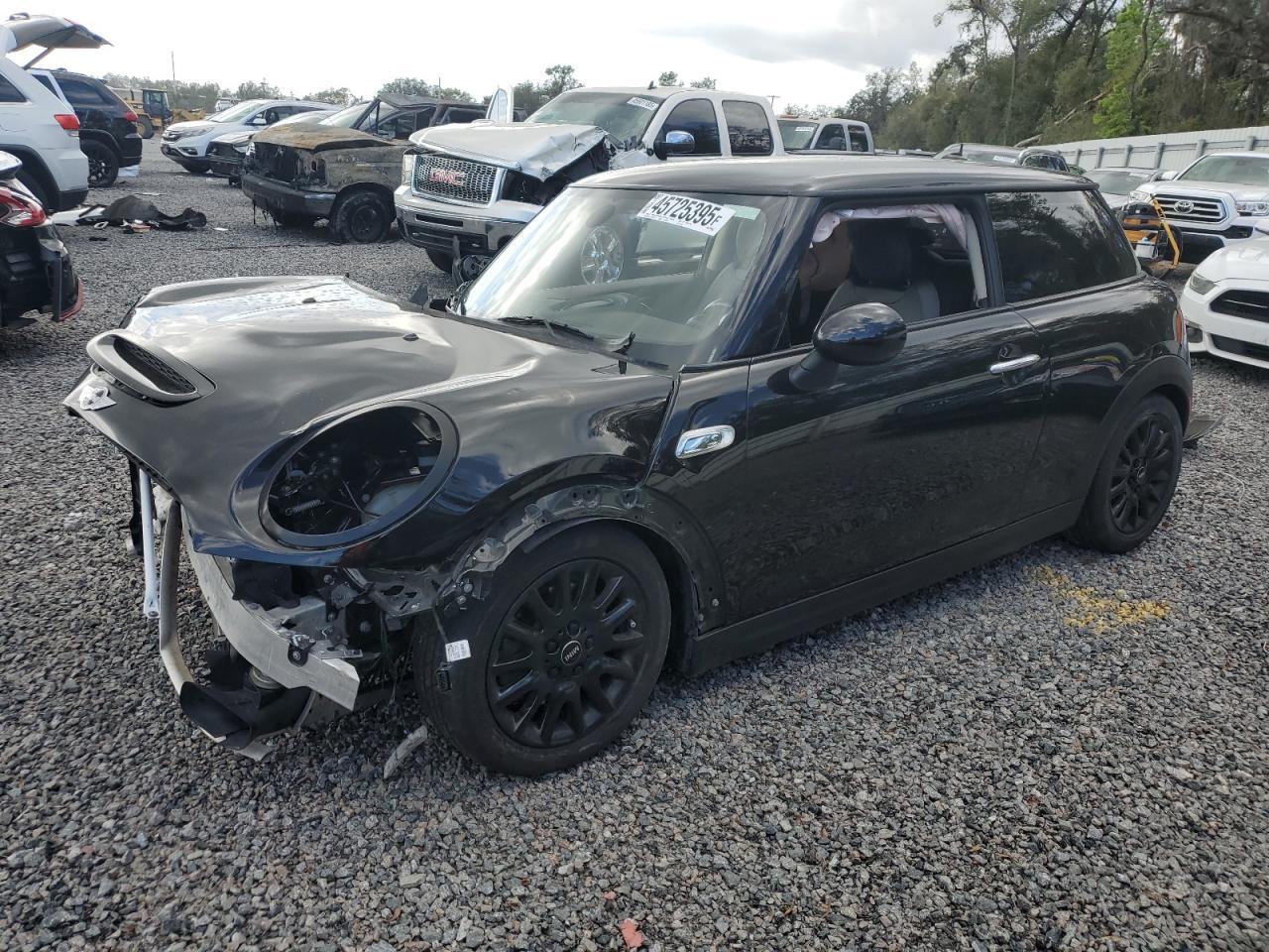 2017 MINI COOPER S
