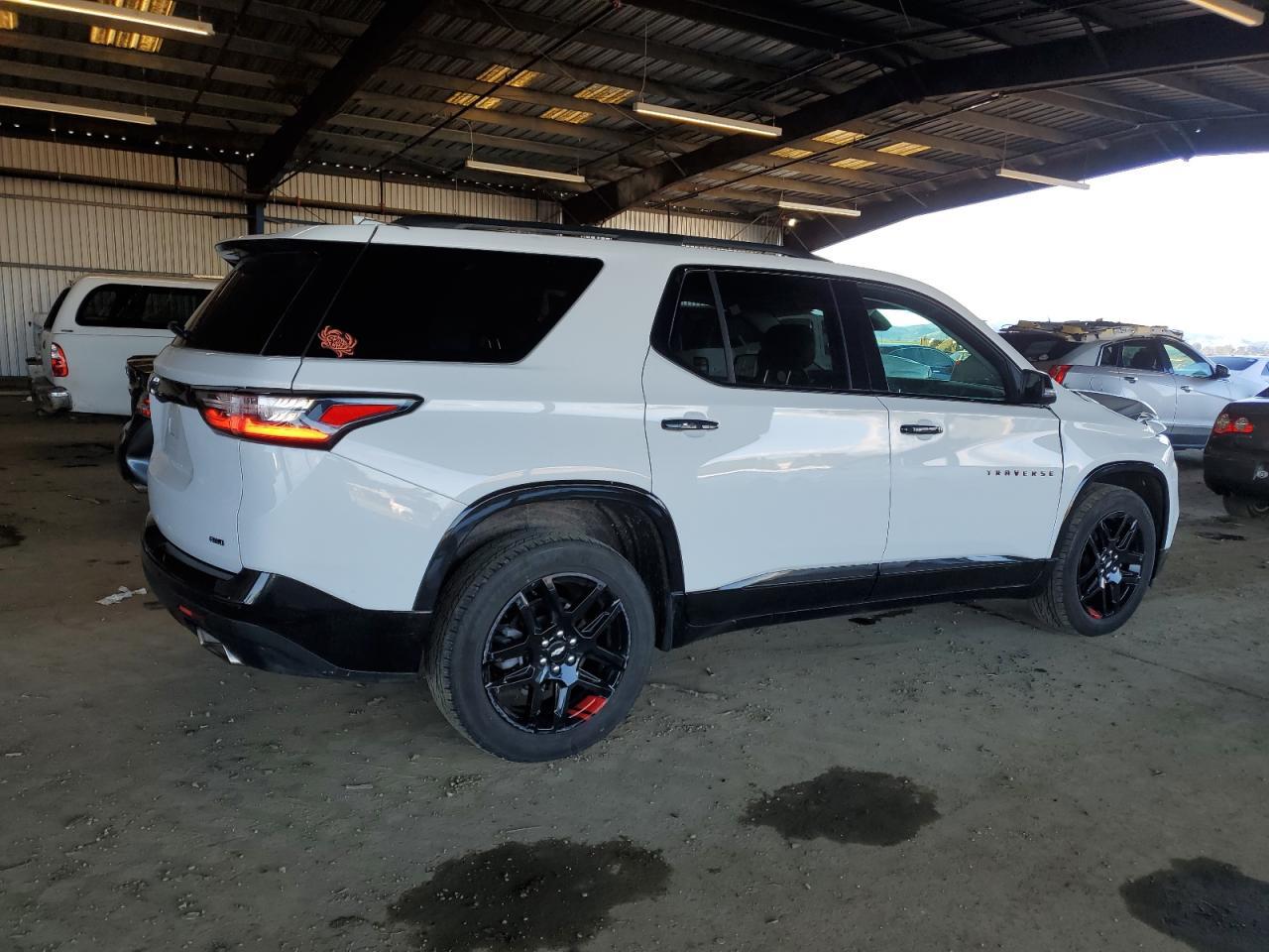 2021 CHEVROLET TRAVERSE P - Фото 3