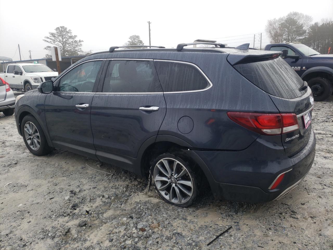 2017 HYUNDAI SANTA FE S - Image 2