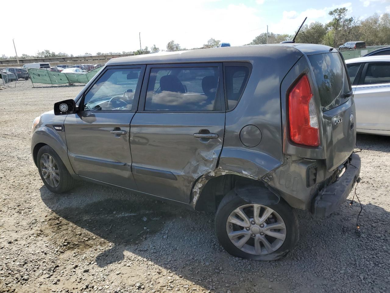 2013 KIA SOUL - Image 2