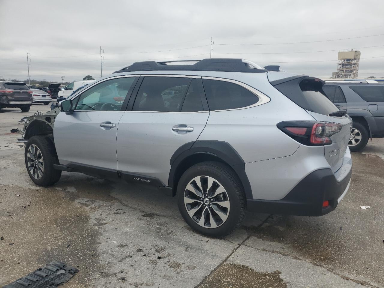 2024 SUBARU OUTBACK TO - Image 2