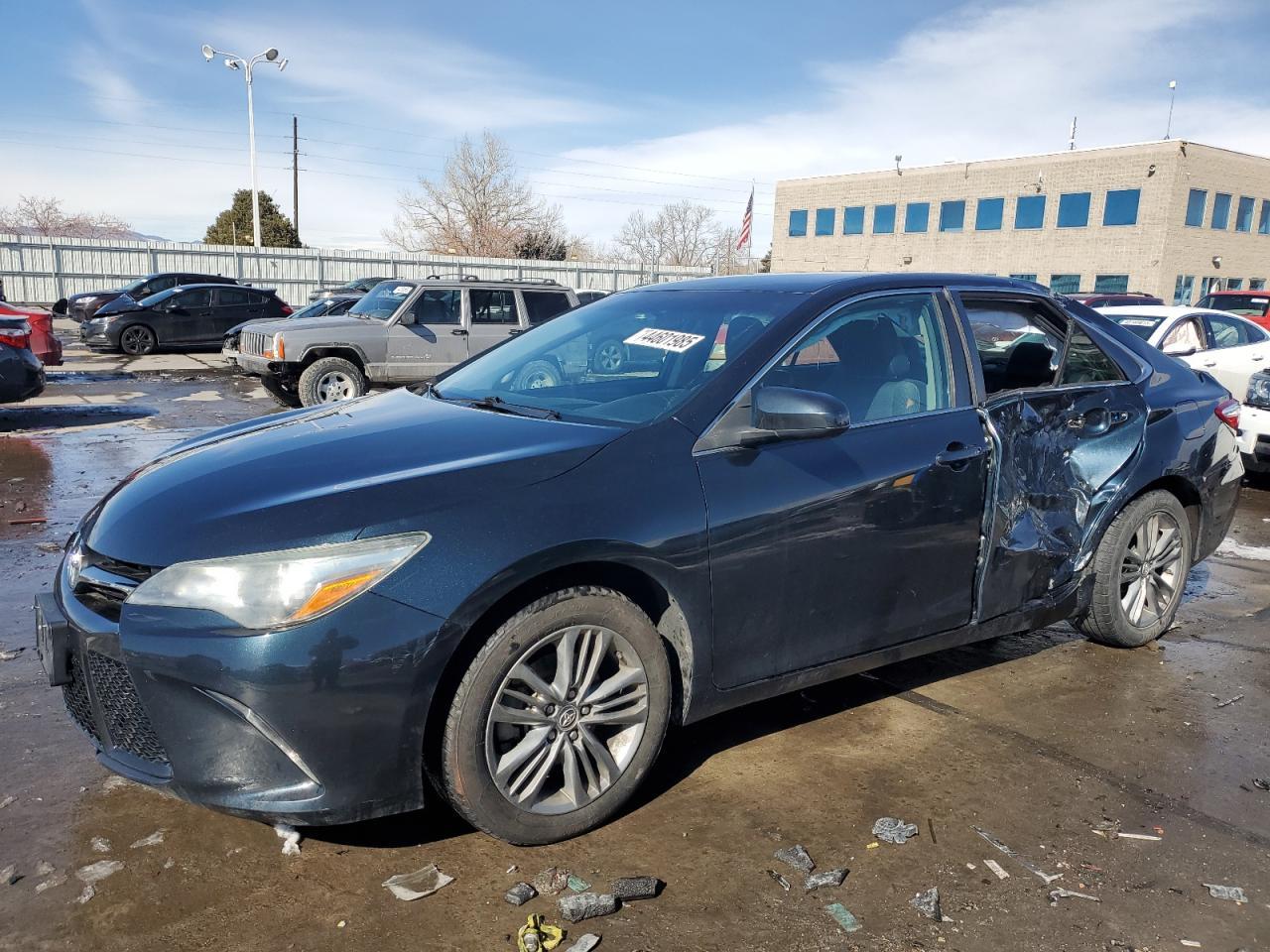 2016 TOYOTA CAMRY LE
