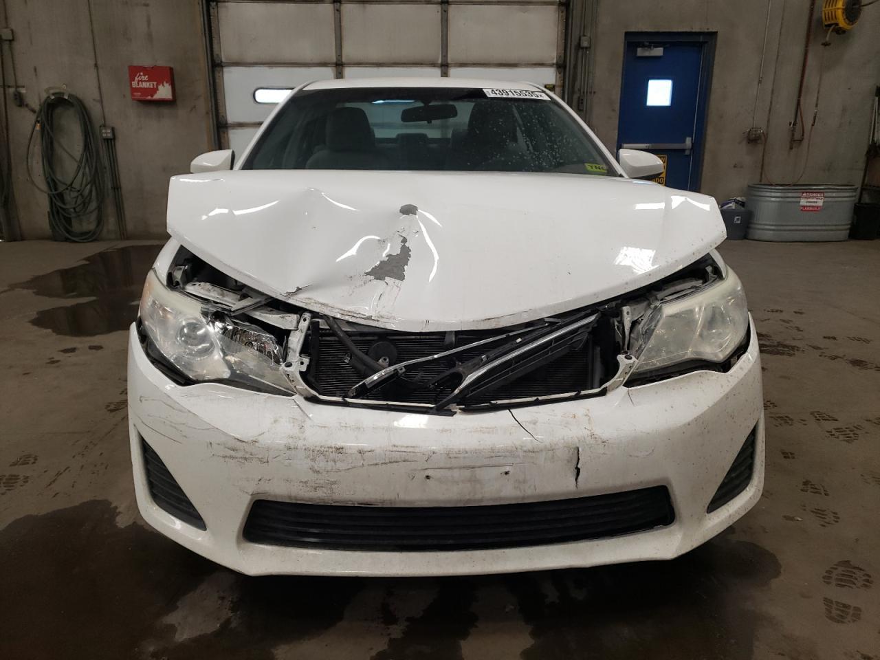 2014 TOYOTA CAMRY L - Image 5