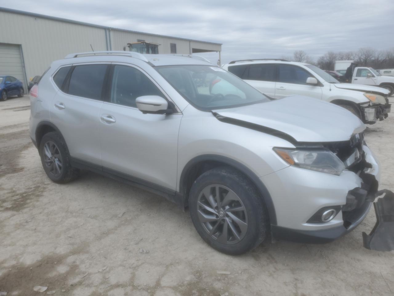 2016 NISSAN ROGUE S - Image 4