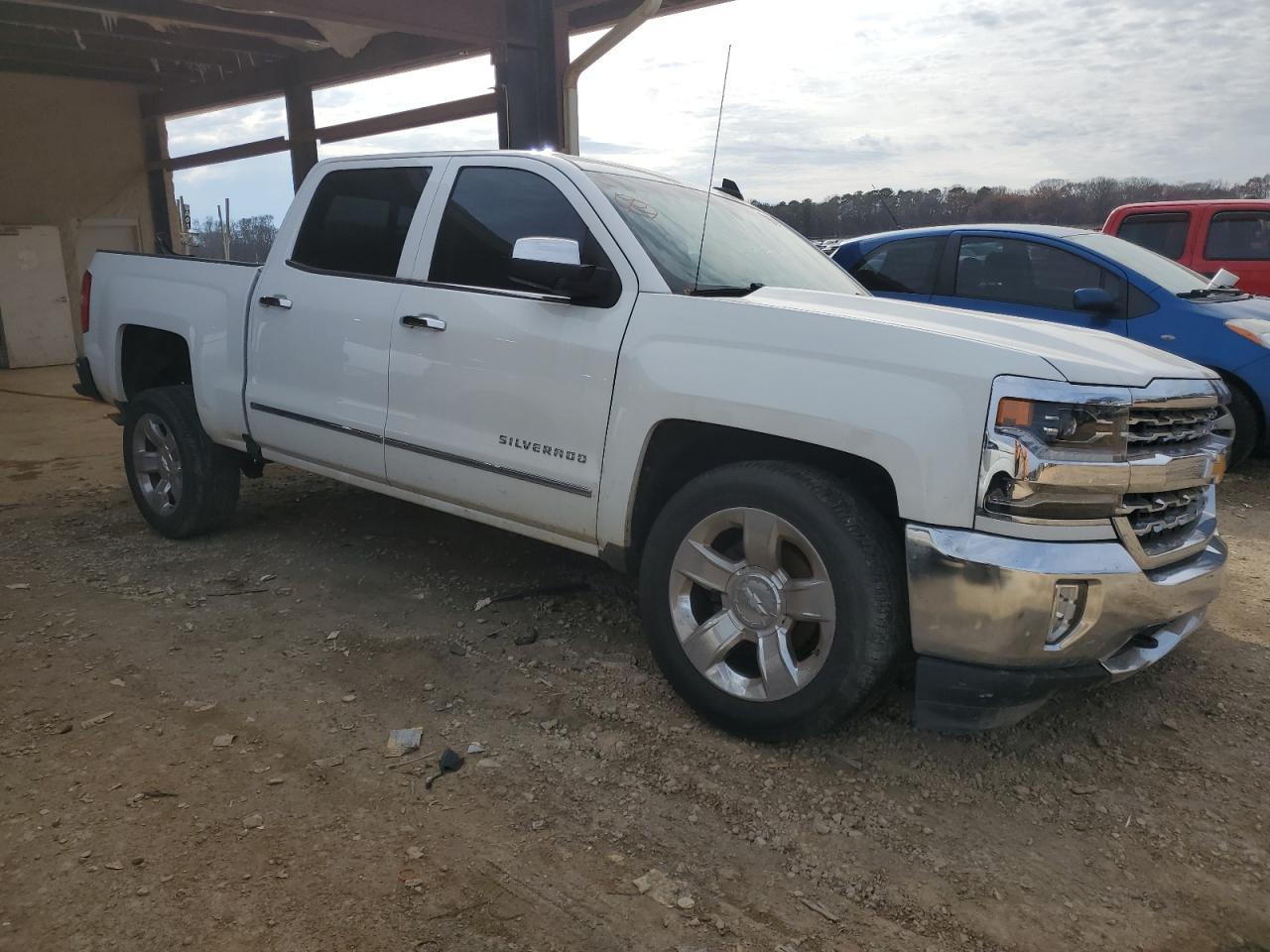 2018 CHEVROLET SILVERADO - Image 4