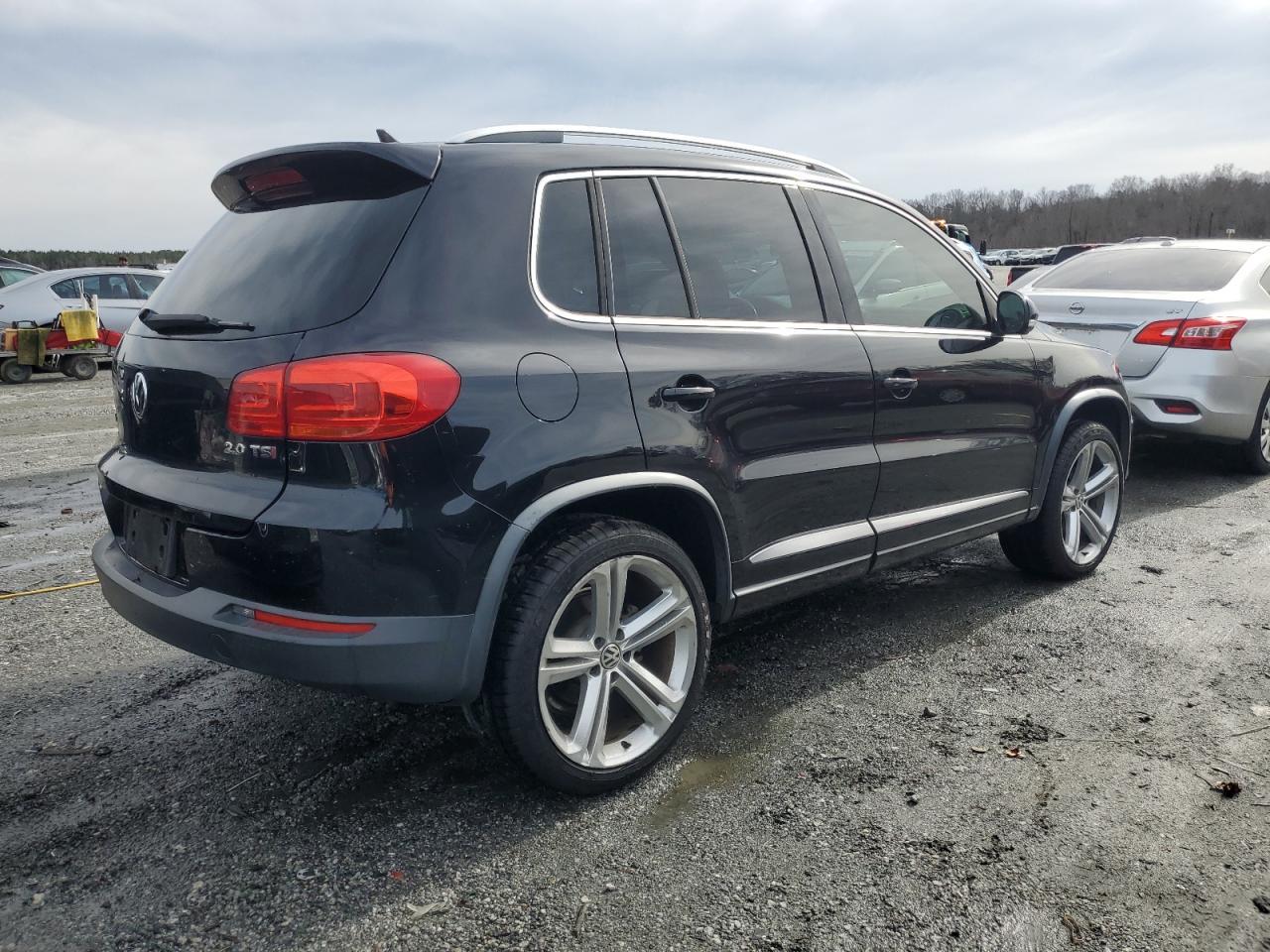 2014 VOLKSWAGEN TIGUAN S - Фото 3