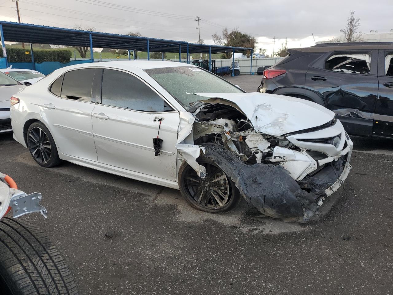 2018 TOYOTA CAMRY XSE - Image 4